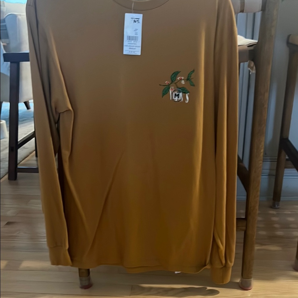VANS women’s Long Sleeve Shirt with Embroidered Design